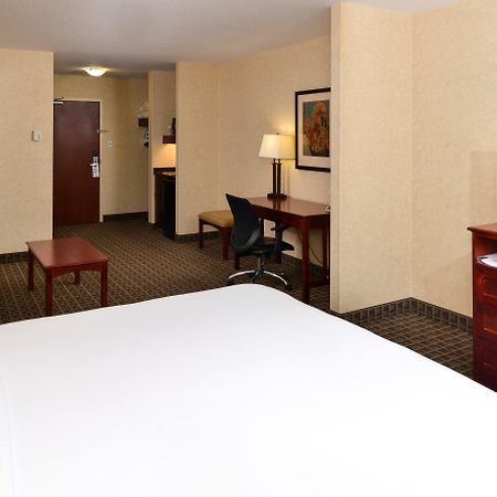 Holiday Inn Express Edmonton North By Ihg Eksteriør billede