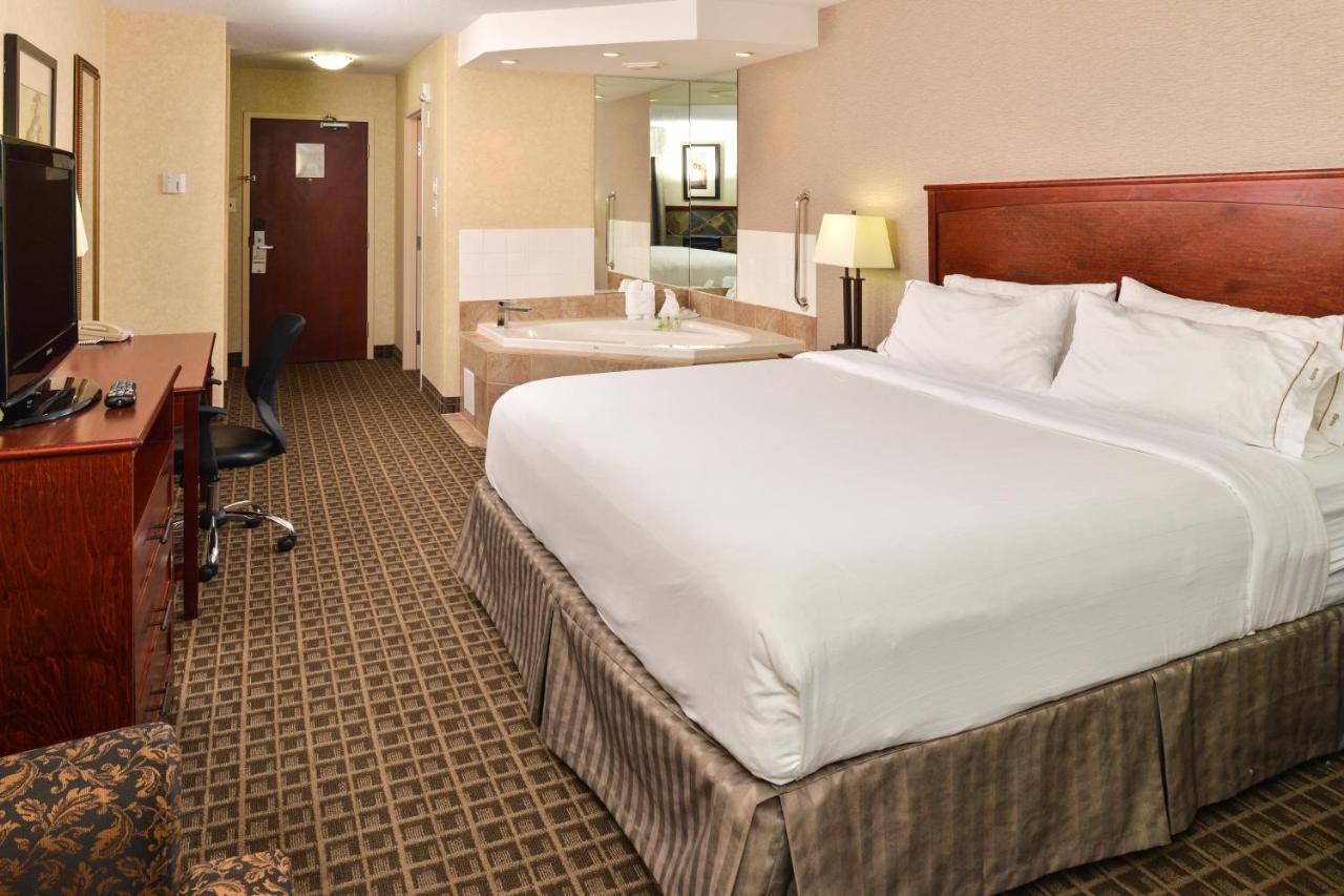 Holiday Inn Express Edmonton North By Ihg Eksteriør billede
