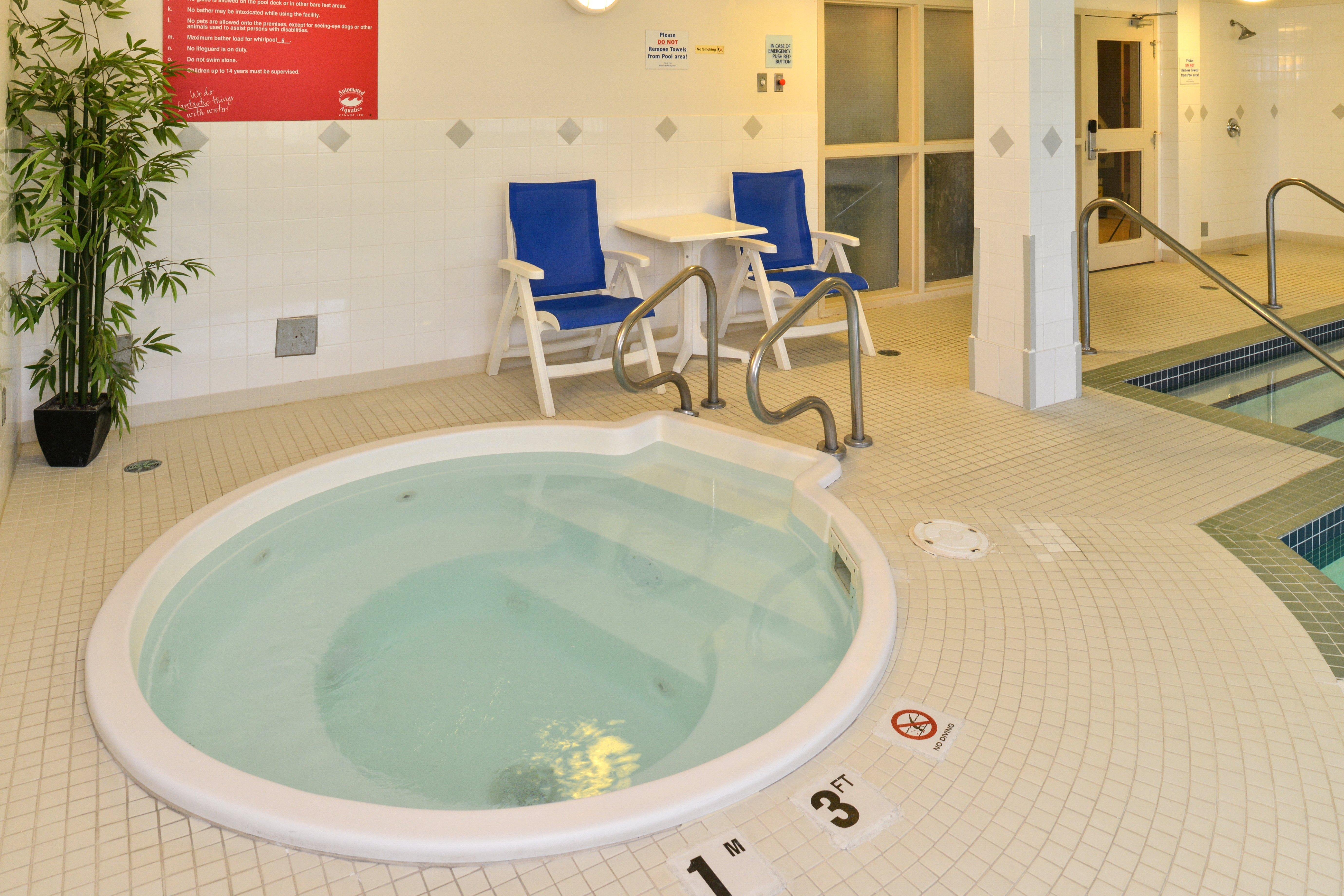 Holiday Inn Express Edmonton North By Ihg Eksteriør billede