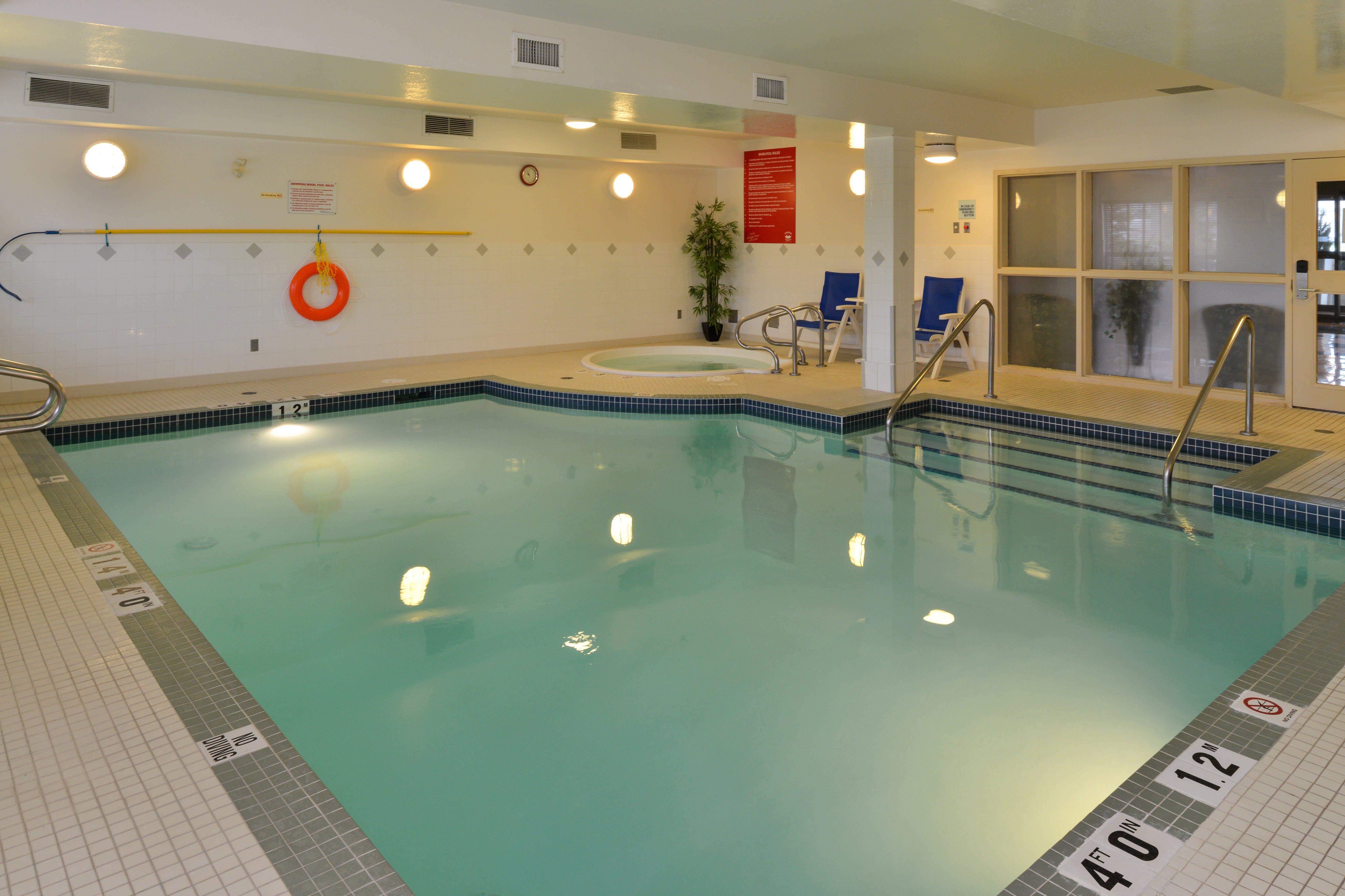 Holiday Inn Express Edmonton North By Ihg Eksteriør billede