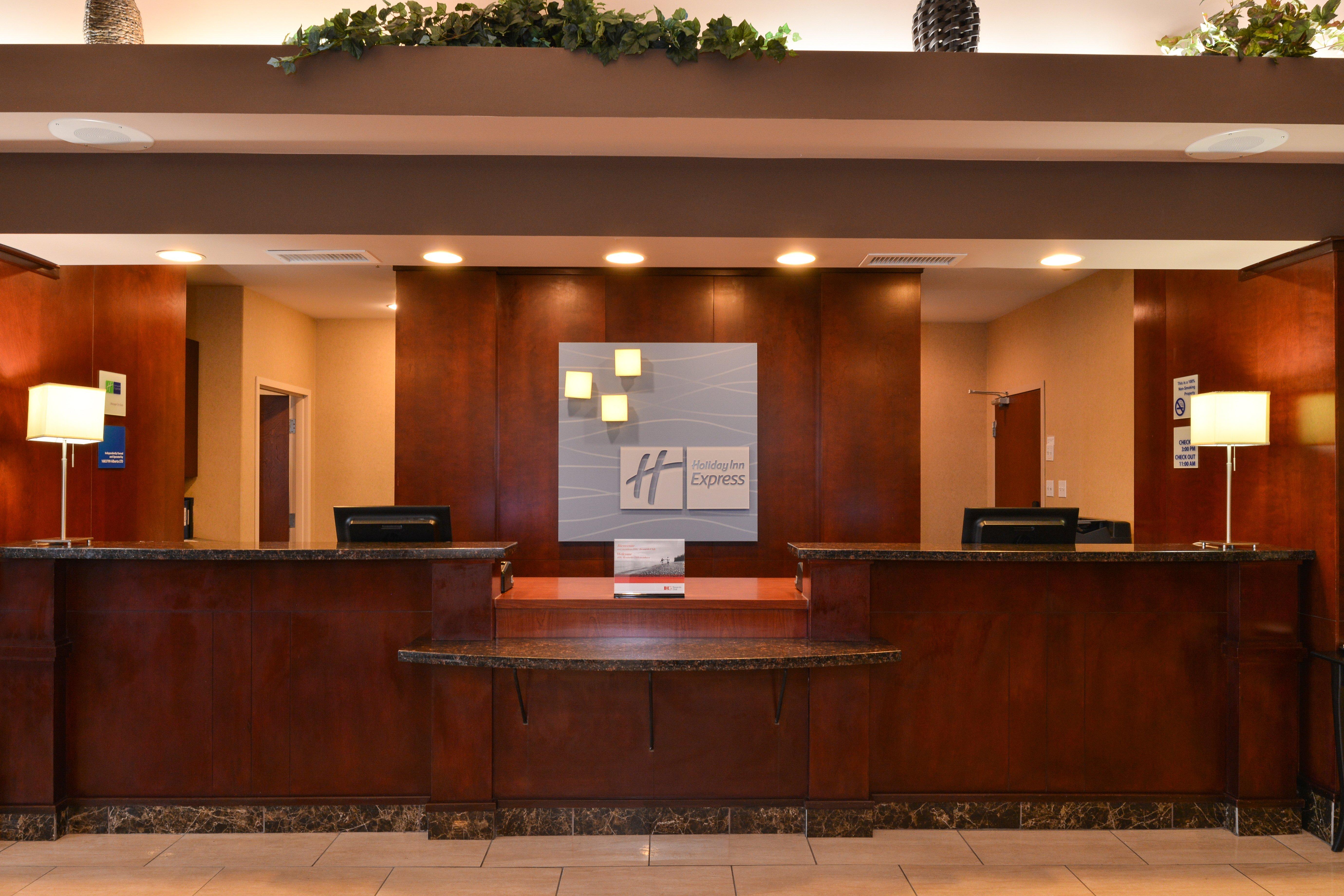 Holiday Inn Express Edmonton North By Ihg Eksteriør billede