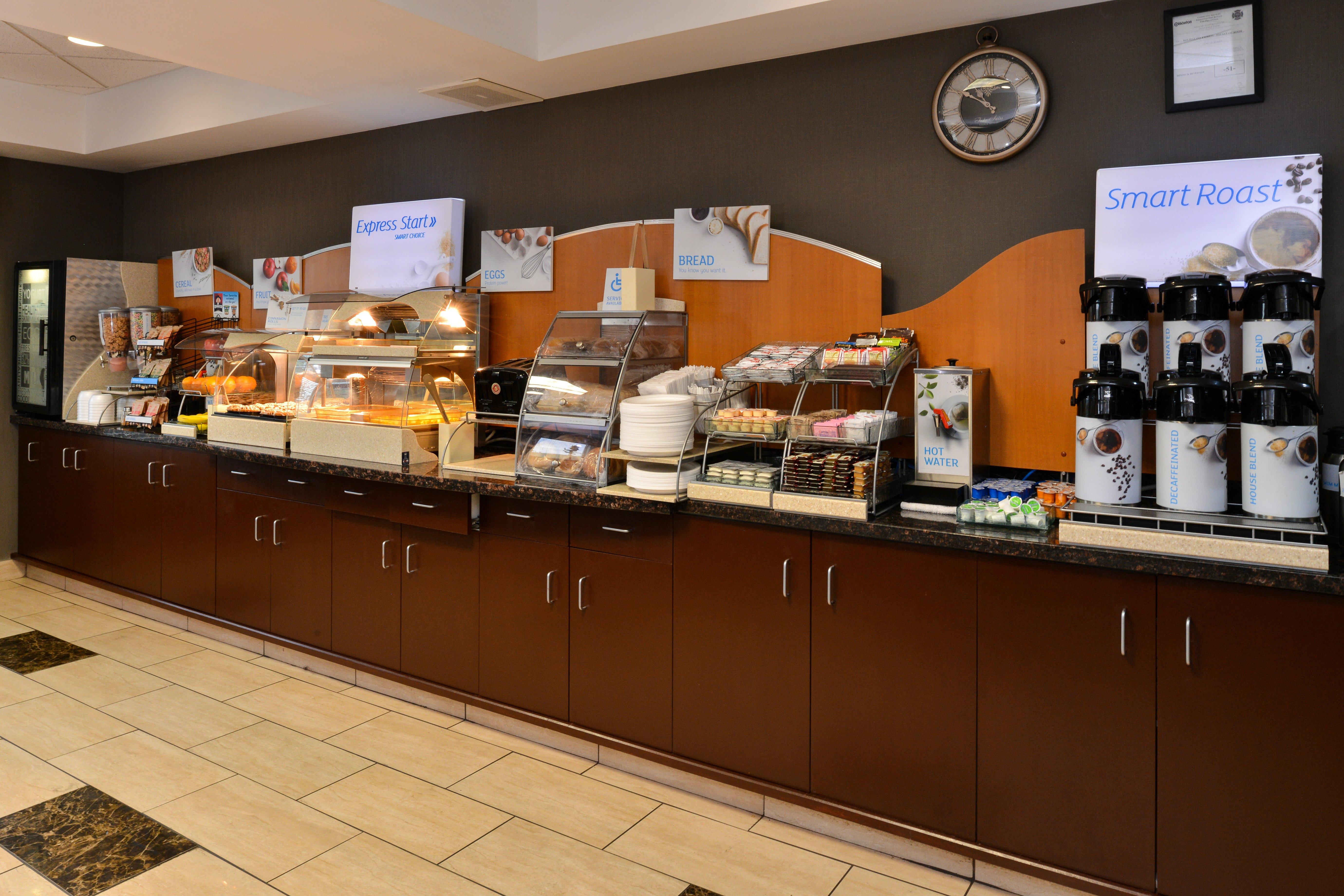 Holiday Inn Express Edmonton North By Ihg Eksteriør billede