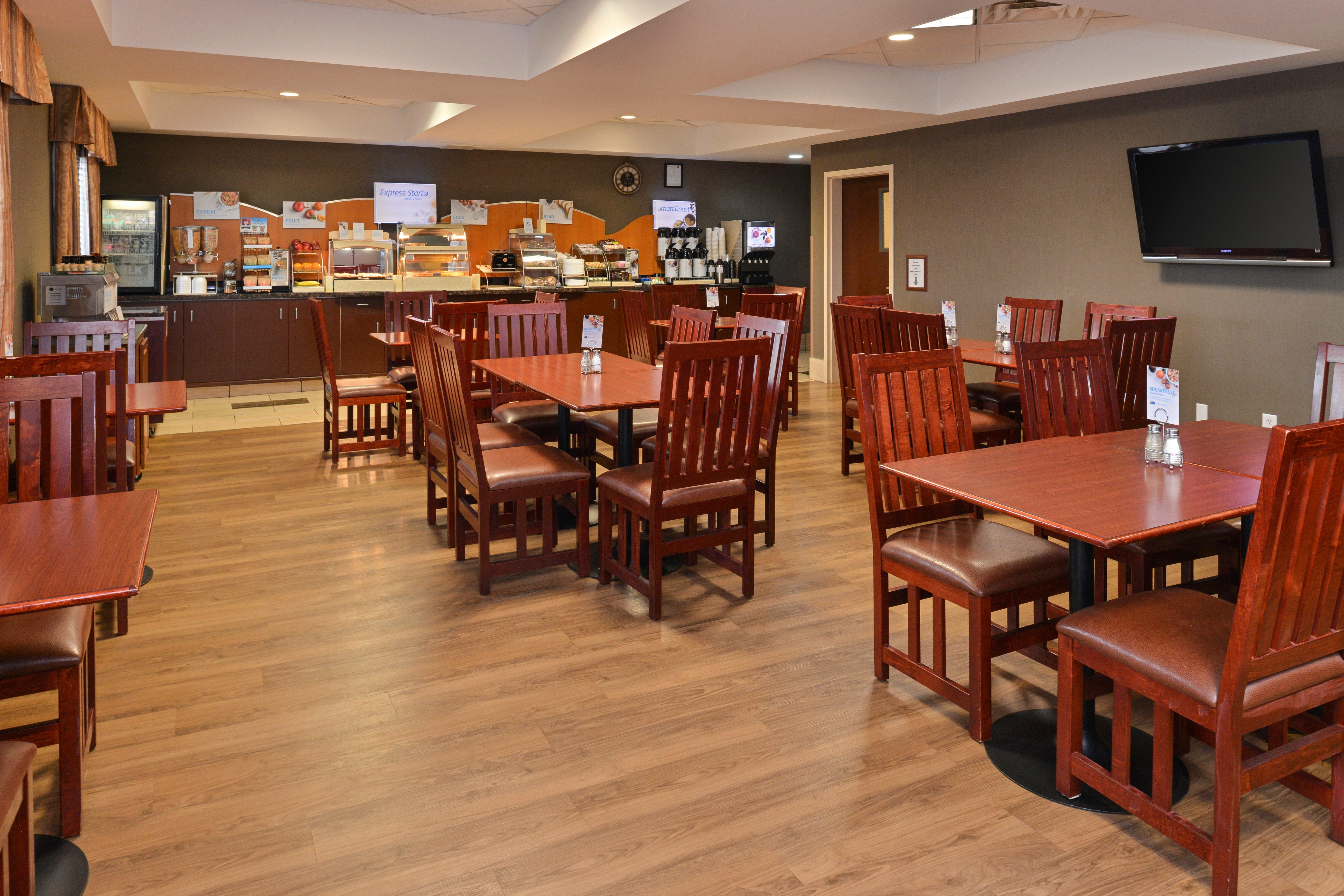 Holiday Inn Express Edmonton North By Ihg Eksteriør billede