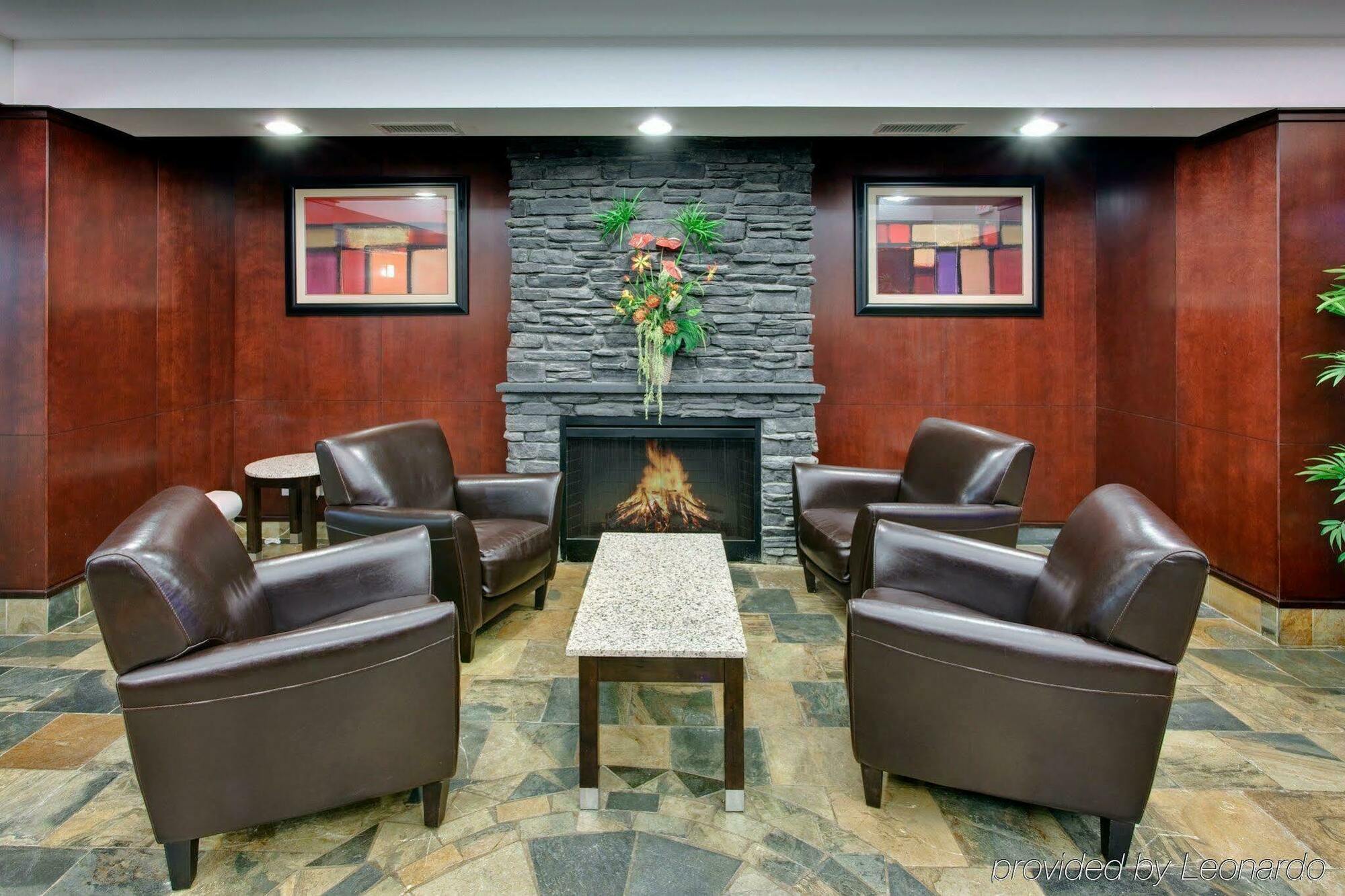 Holiday Inn Express Edmonton North By Ihg Eksteriør billede