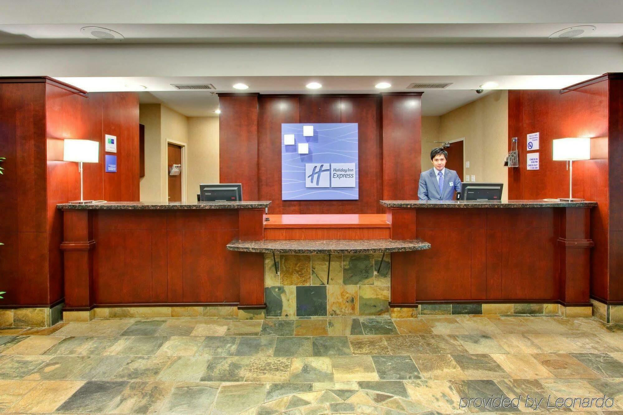 Holiday Inn Express Edmonton North By Ihg Eksteriør billede